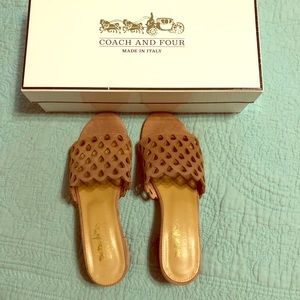COACH & FOUR SUEDE SANDALS 6.5